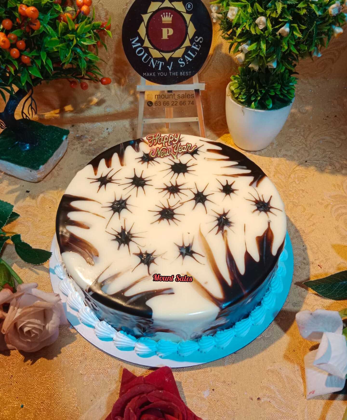 Premium RED N White Velvet Cake